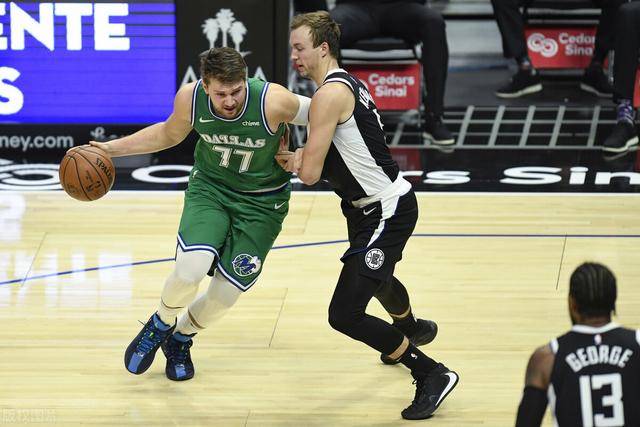  东契奇50分创独行侠队史纪录  