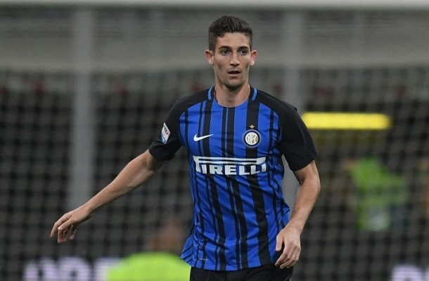  斯帕莱蒂变阵收奇效，那不勒斯四球横扫亚特兰大  